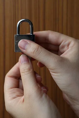 Plainville CT Locksmith Store Plainville, CT 860-337-1182 - residential-lockouts